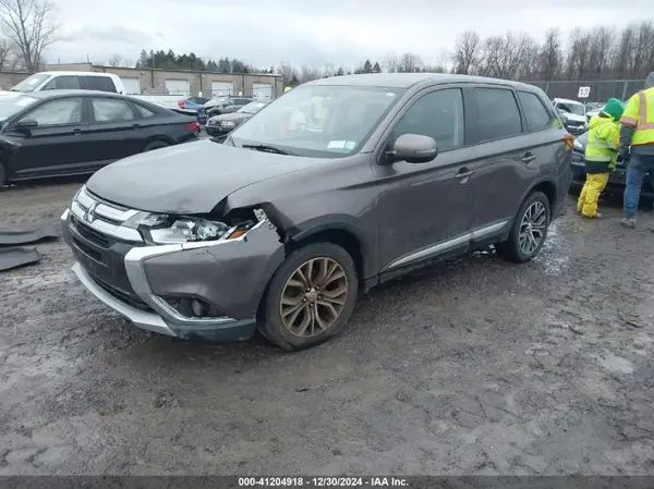 JA4AZ3A35GZ003139 2016 MITSUBISHI OUTLANDER - Image 2