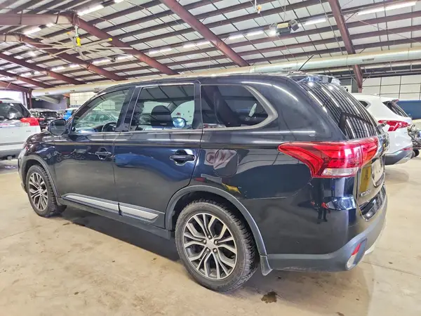 JA4AZ3A35GZ007062 2016 MITSUBISHI OUTLANDER - Image 2