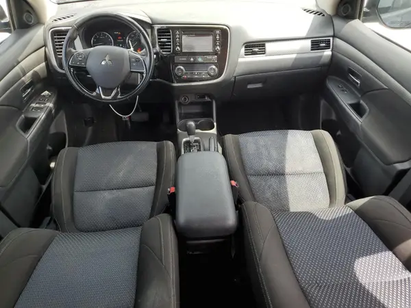 JA4AZ3A35GZ014853 2016 MITSUBISHI OUTLANDER - Image 8