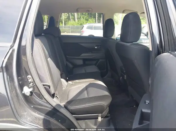 JA4AZ3A35GZ015291 2016 MITSUBISHI OUTLANDER - Image 8