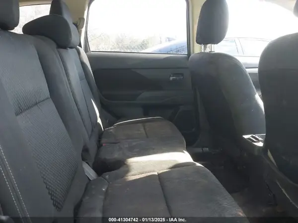 JA4AZ3A35GZ016277 2016 MITSUBISHI OUTLANDER - Image 8