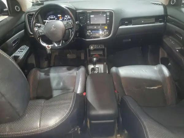 JA4AZ3A35GZ017221 2016 MITSUBISHI OUTLANDER - Image 8