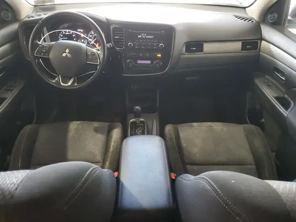 JA4AZ3A35GZ021138 2016 MITSUBISHI OUTLANDER - Image 8