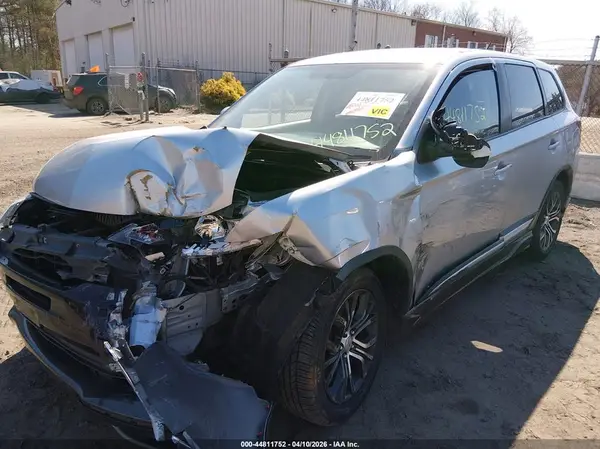 JA4AZ3A35GZ026324 2016 MITSUBISHI OUTLANDER - Image 2