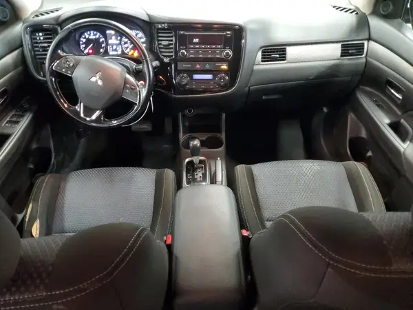 JA4AZ3A35GZ041602 2016 MITSUBISHI OUTLANDER - Image 8