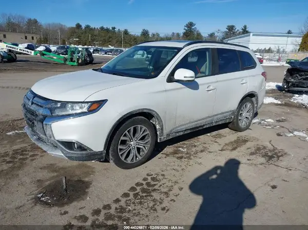 JA4AZ3A35GZ060442 2016 MITSUBISHI OUTLANDER - Image 2