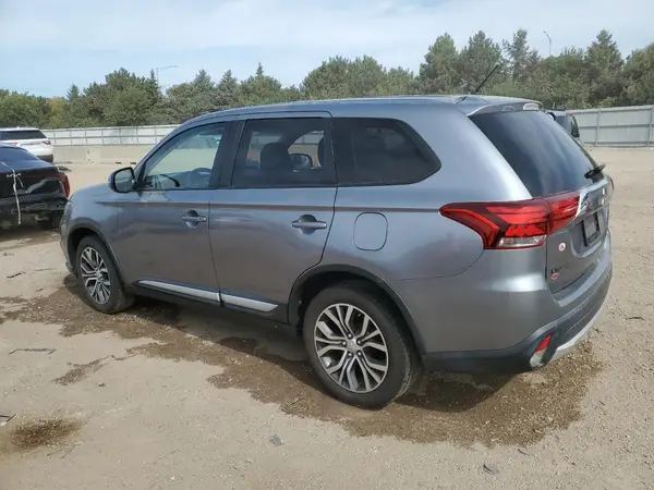 JA4AZ3A35GZ065625 2016 MITSUBISHI OUTLANDER - Image 2