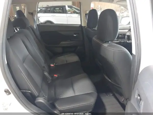 JA4AZ3A35HZ007810 2017 MITSUBISHI OUTLANDER - Image 8