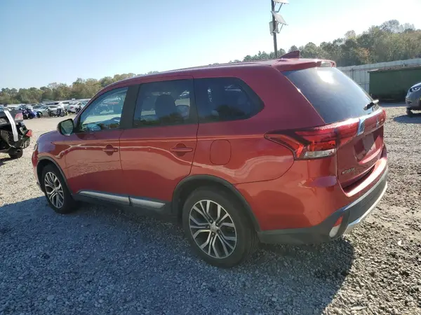 JA4AZ3A35HZ015826 2017 MITSUBISHI OUTLANDER - Image 2