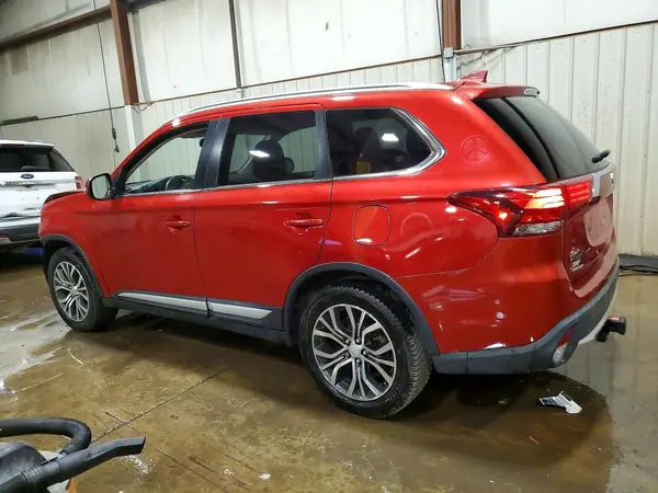 JA4AZ3A35HZ025708 2017 MITSUBISHI OUTLANDER - Image 2