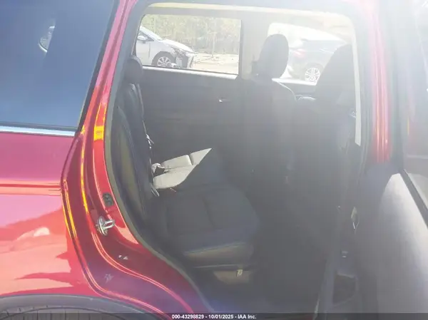 JA4AZ3A35HZ031458 2017 MITSUBISHI OUTLANDER - Image 8