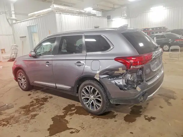 JA4AZ3A35HZ036465 2017 MITSUBISHI OUTLANDER - Image 2