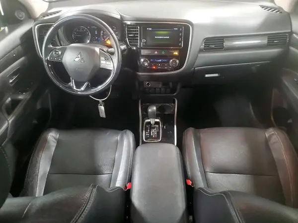 JA4AZ3A35HZ036465 2017 MITSUBISHI OUTLANDER - Image 8