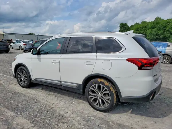 JA4AZ3A35HZ037647 2017 MITSUBISHI OUTLANDER - Image 2