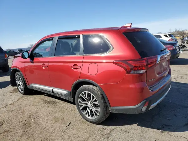 JA4AZ3A35HZ049085 2017 MITSUBISHI OUTLANDER - Image 2