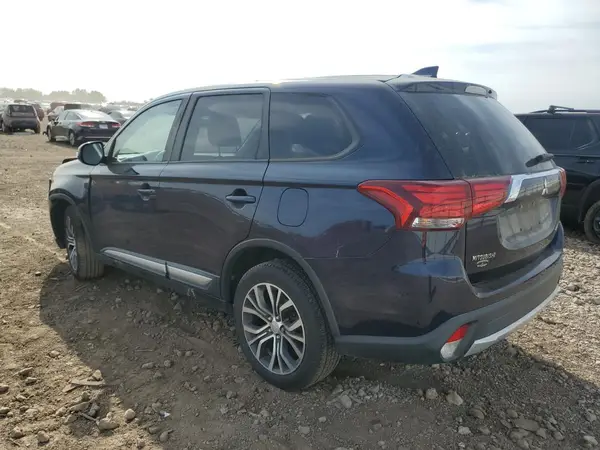 JA4AZ3A35HZ056814 2017 MITSUBISHI OUTLANDER - Image 2