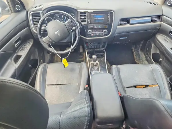 JA4AZ3A35HZ059096 2017 MITSUBISHI OUTLANDER - Image 8