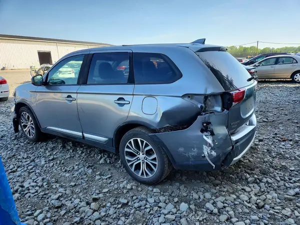 JA4AZ3A35HZ063987 2017 MITSUBISHI OUTLANDER - Image 2