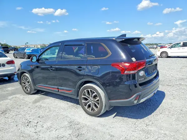JA4AZ3A35HZ065447 2017 MITSUBISHI OUTLANDER - Image 2