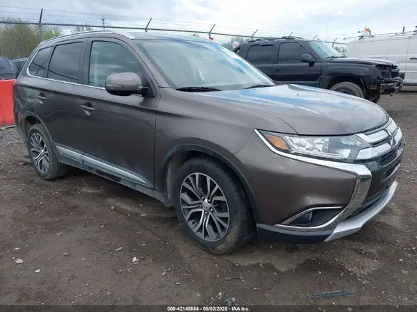 JA4AZ3A35HZ070275 2017 MITSUBISHI OUTLANDER - Image 1