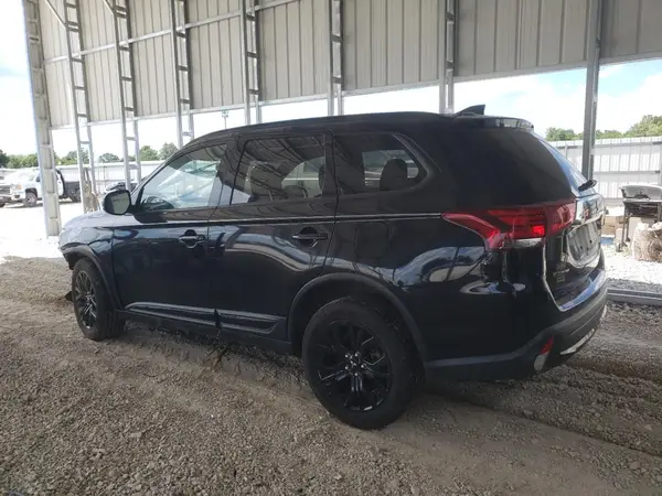 JA4AZ3A35JZ022149 2018 MITSUBISHI OUTLANDER - Image 2