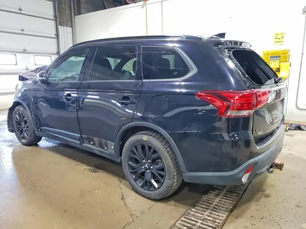 JA4AZ3A35JZ024029 2018 MITSUBISHI OUTLANDER - Image 2