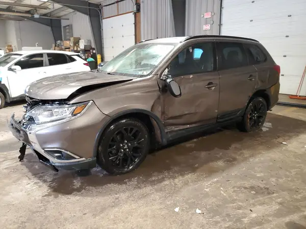 JA4AZ3A35JZ034415 2018 MITSUBISHI OUTLANDER - Image 1