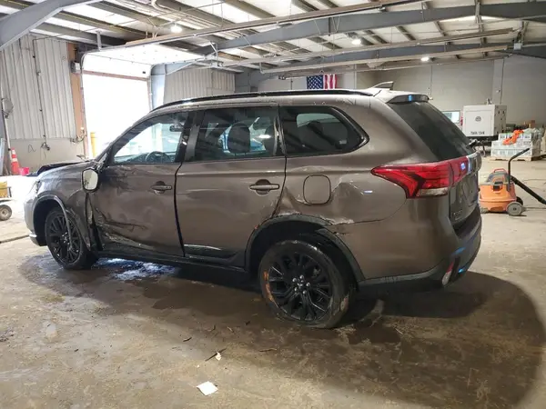 JA4AZ3A35JZ034415 2018 MITSUBISHI OUTLANDER - Image 2