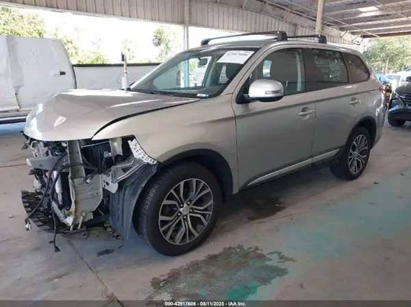 JA4AZ3A35JZ042580 2018 MITSUBISHI OUTLANDER - Image 2