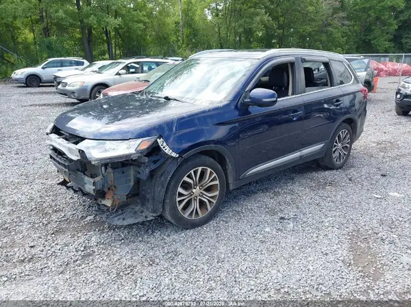 JA4AZ3A35JZ044751 2018 MITSUBISHI OUTLANDER - Image 2