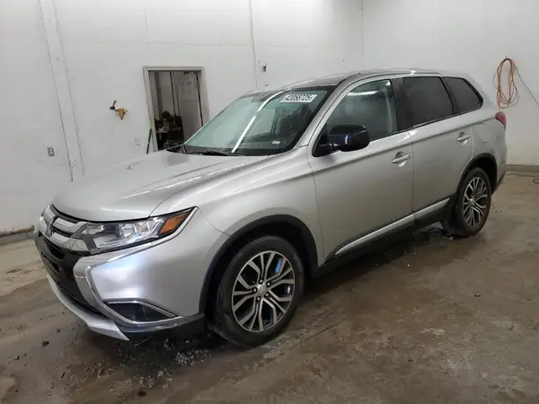 JA4AZ3A35JZ052607 2018 MITSUBISHI OUTLANDER - Image 1