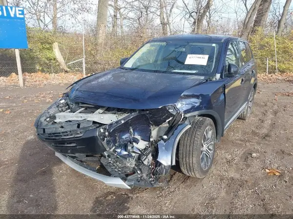 JA4AZ3A35JZ056317 2018 MITSUBISHI OUTLANDER - Image 2