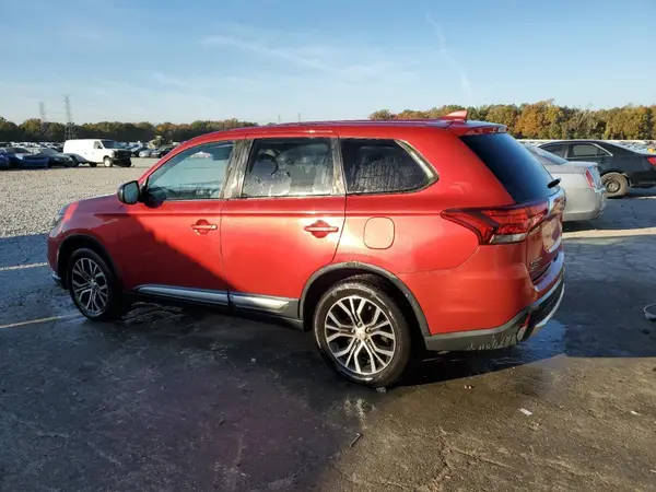 JA4AZ3A35JZ056916 2018 MITSUBISHI OUTLANDER - Image 2
