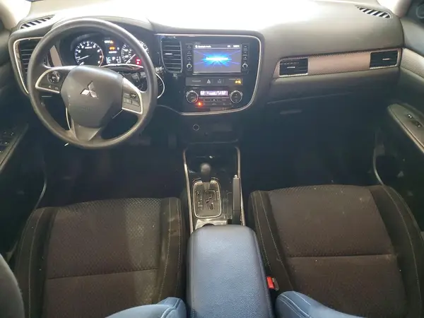 JA4AZ3A35JZ056981 2018 MITSUBISHI OUTLANDER - Image 8