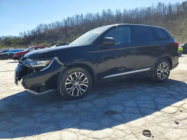 JA4AZ3A35JZ058858 2018 MITSUBISHI OUTLANDER - Image 1