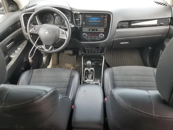 JA4AZ3A35KZ013078 2019 MITSUBISHI OUTLANDER - Image 8