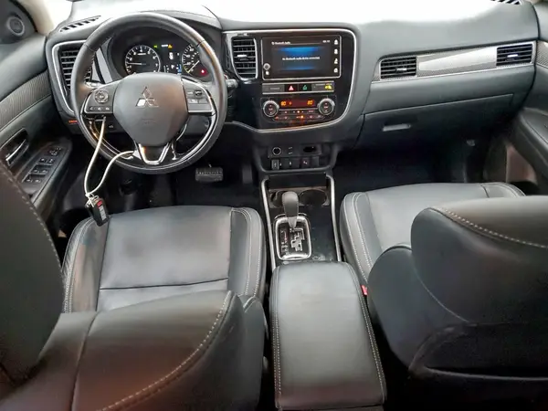 JA4AZ3A35KZ013209 2019 MITSUBISHI OUTLANDER - Image 8