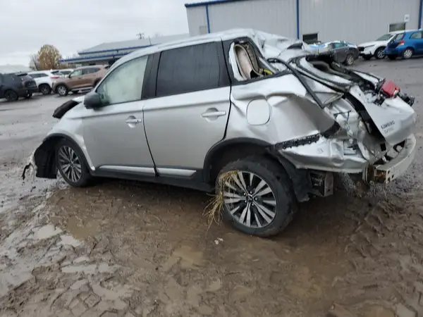 JA4AZ3A35KZ016188 2019 MITSUBISHI OUTLANDER - Image 2