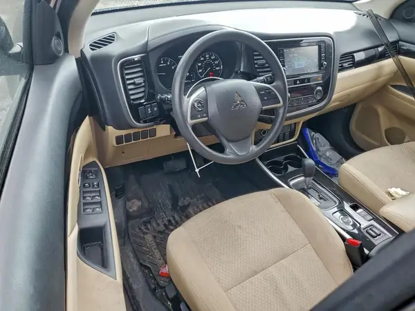 JA4AZ3A35KZ020855 2019 MITSUBISHI OUTLANDER - Image 8