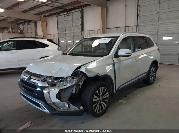 JA4AZ3A35KZ023268 2019 MITSUBISHI OUTLANDER - Image 2