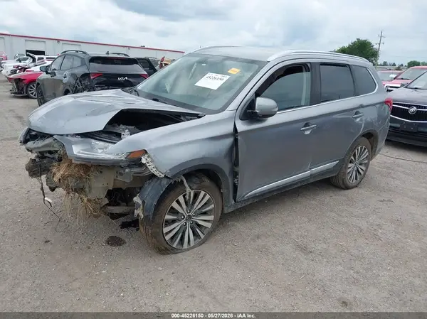 JA4AZ3A35KZ023481 2019 MITSUBISHI OUTLANDER - Image 2