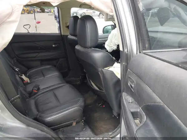 JA4AZ3A35KZ023481 2019 MITSUBISHI OUTLANDER - Image 8