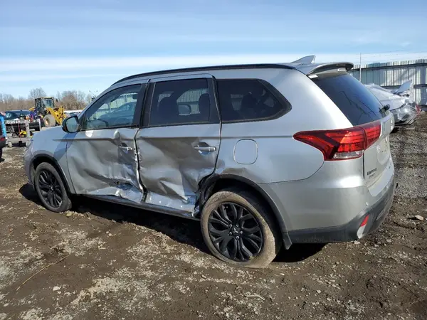 JA4AZ3A35KZ025120 2019 MITSUBISHI OUTLANDER - Image 2