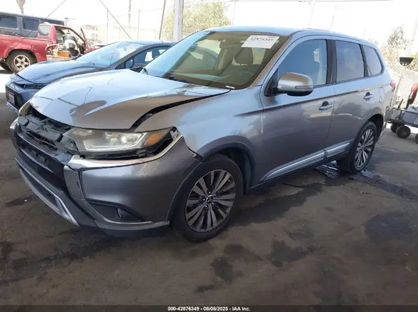 JA4AZ3A35KZ026378 2019 MITSUBISHI OUTLANDER - Image 2