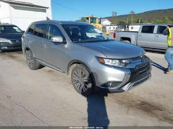 JA4AZ3A35KZ038885 2019 MITSUBISHI OUTLANDER - Image 1