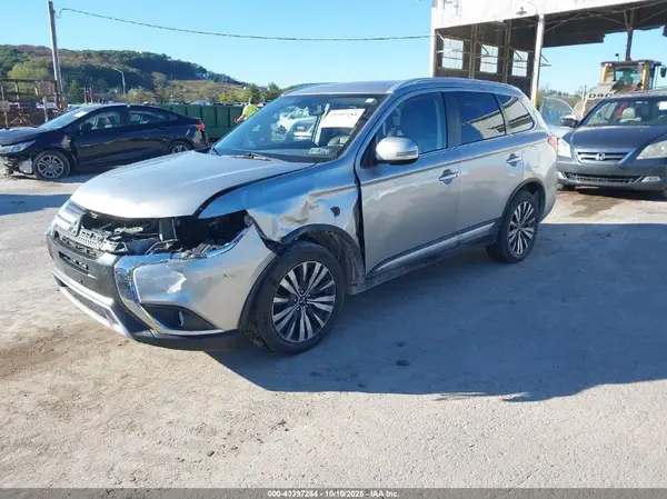JA4AZ3A35KZ038885 2019 MITSUBISHI OUTLANDER - Image 2