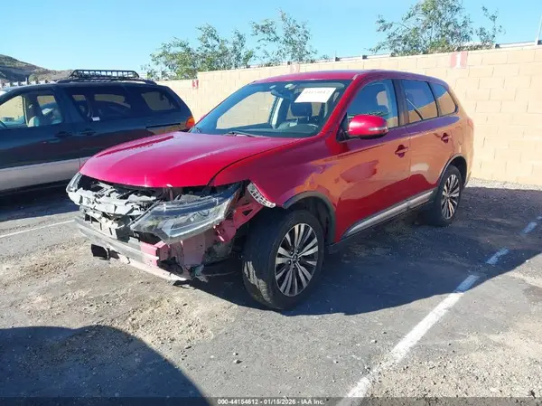 JA4AZ3A35KZ039275 2019 MITSUBISHI OUTLANDER - Image 2