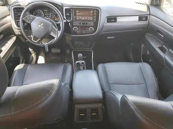 JA4AZ3A35KZ040037 2019 MITSUBISHI OUTLANDER - Image 8