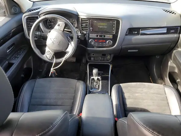JA4AZ3A35KZ044170 2019 MITSUBISHI OUTLANDER - Image 8