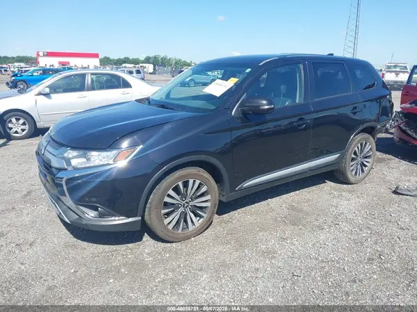 JA4AZ3A35KZ044508 2019 MITSUBISHI OUTLANDER - Image 2